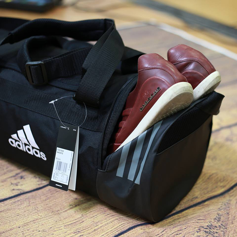 Túi xách Adidas - item hot hit không thể bỏ qua 4 Túi xách Adidas - item hot hit không thể bỏ qua 4