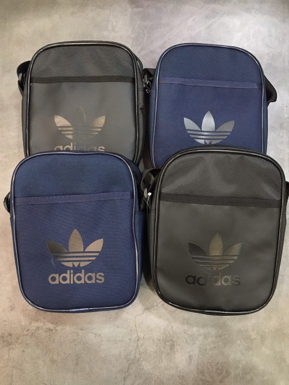 3 mẫu túi đeo chéo Adidas gọn nhẹ, phụ kiện cần thiết mỗi khi ra phố 1