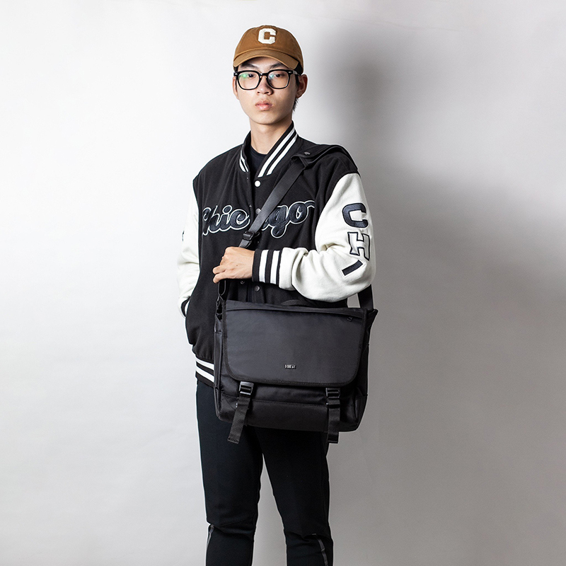 Cặp đeo chéo đựng laptop Hier Topeak Messenger Bag 13 Cặp đeo chéo đựng laptop Hier Topeak Messenger Bag 13