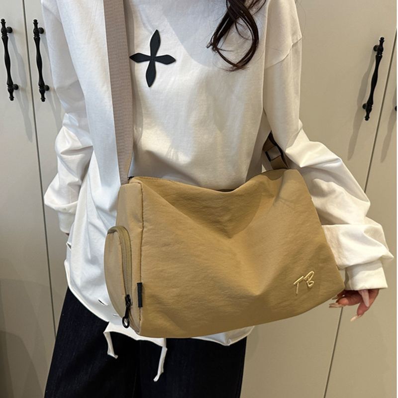 Túi trống mini đeo chéo ALA TB707 13 Túi trống mini đeo chéo ALA TB707 13