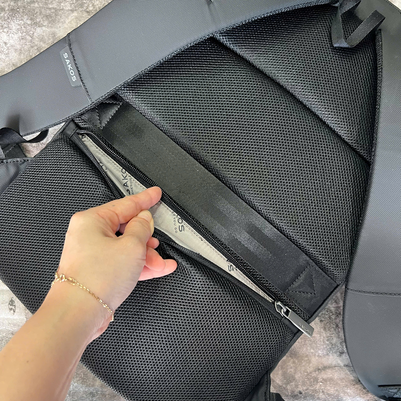 Balo laptop 15.6 inch Sakos Simplus siêu mỏng 25 Balo laptop 15.6 inch Sakos Simplus siêu mỏng 25