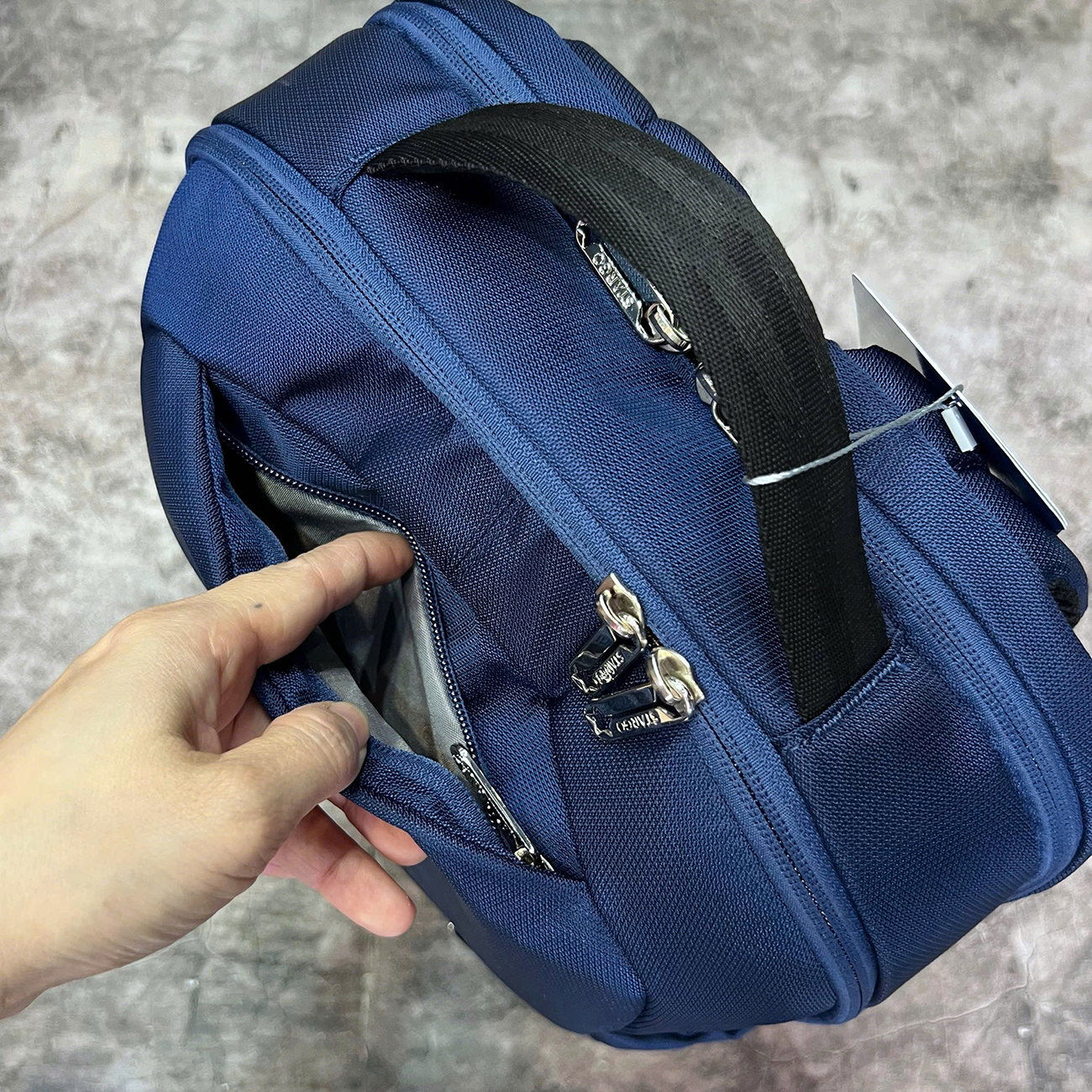Balo laptop 15.6 inch Stargo Ilano thời trang, đa ngăn chứa 28 Balo laptop 15.6 inch Stargo Ilano thời trang, đa ngăn chứa 28