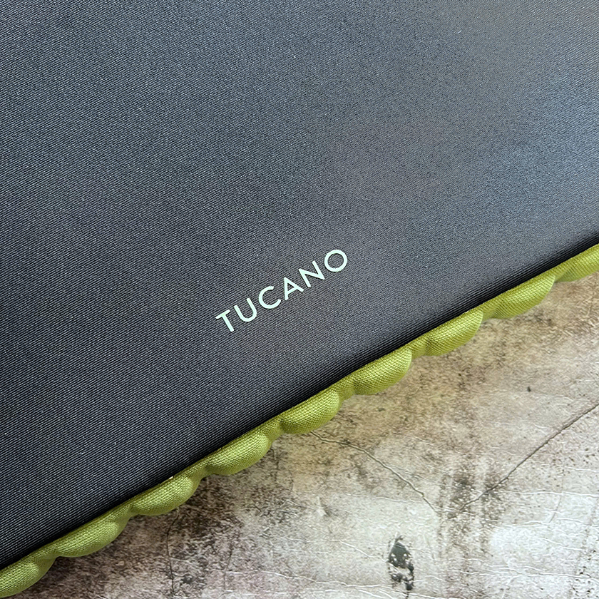 Túi chống sốc laptop Tucano Carrarmato Sleeve 23 Túi chống sốc laptop Tucano Carrarmato Sleeve 23