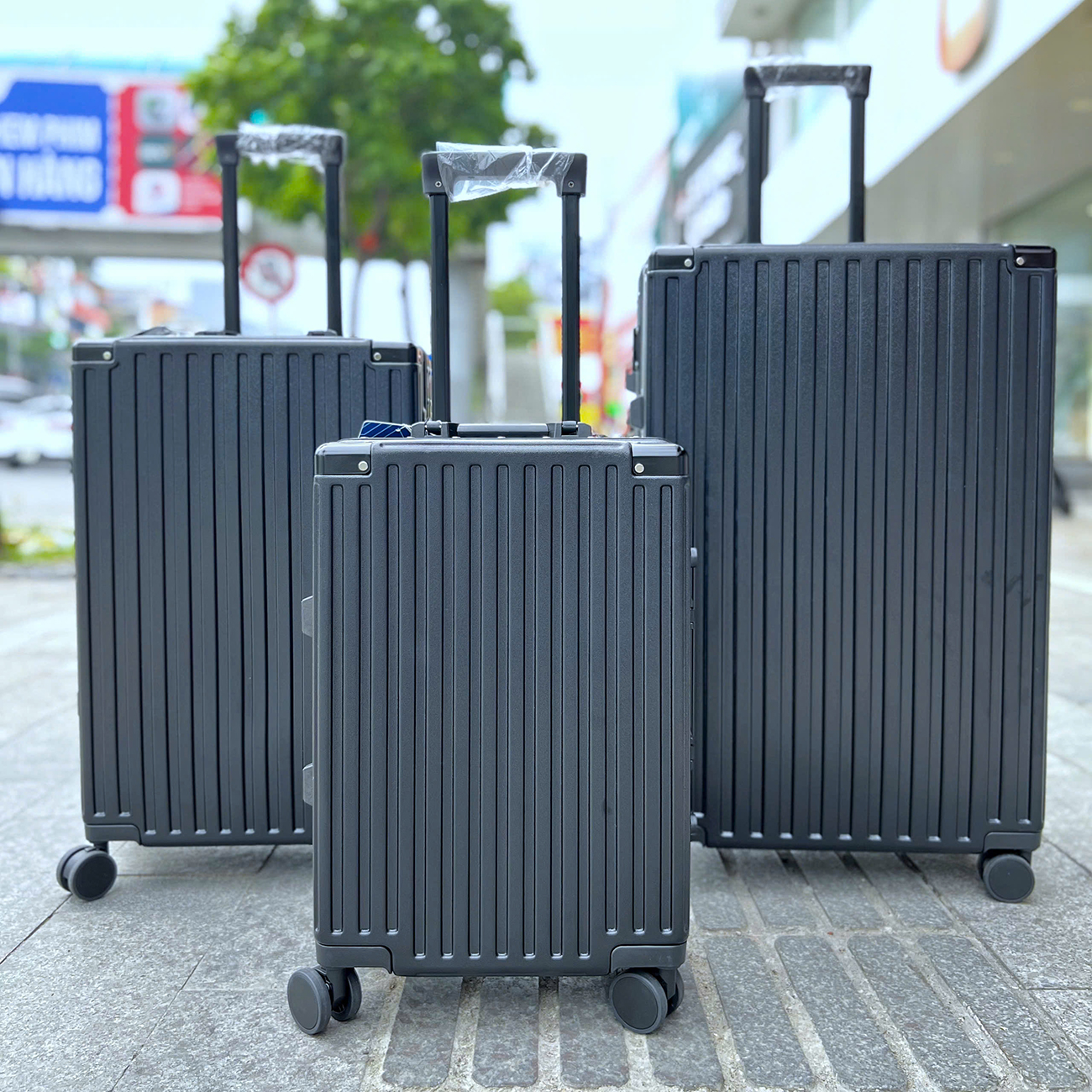 Vali nhựa khung nhôm cỡ đại Stargo Avita 28 inch - Ký gửi 22 Vali nhựa khung nhôm cỡ đại Stargo Avita 28 inch - Ký gửi 22