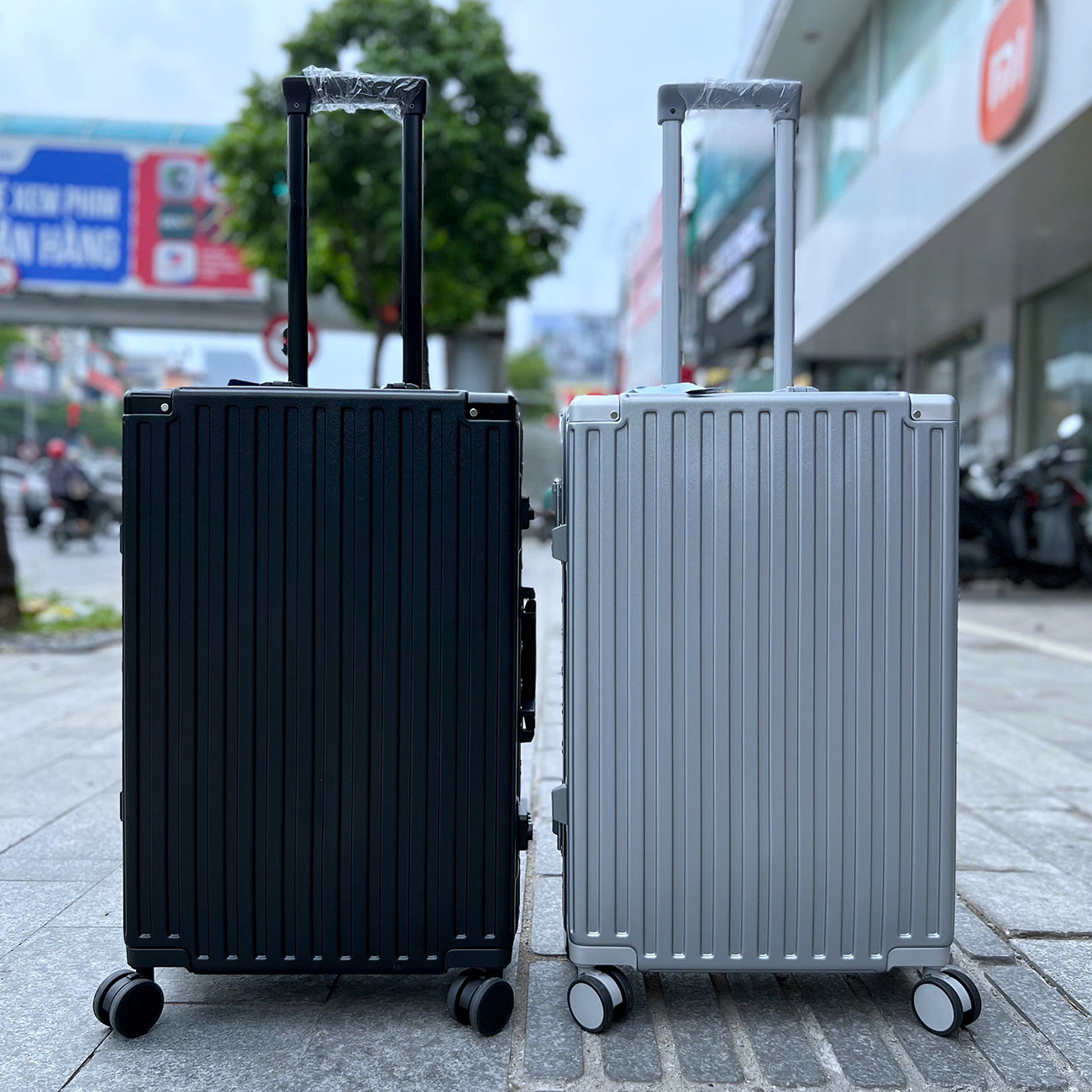 Vali nhựa khung nhôm Stargo Avita 24 inch - Ký gửi 18 Vali nhựa khung nhôm Stargo Avita 24 inch - Ký gửi 18